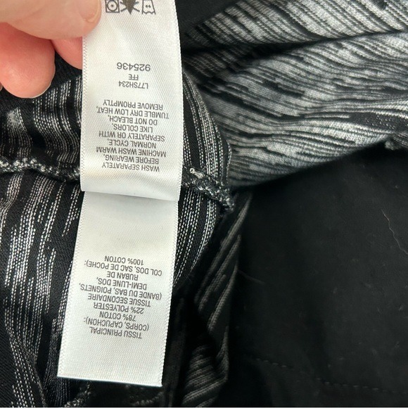 Cabela's Black/White Heathered Hoodie XL Reg. - Picture 8 of 13